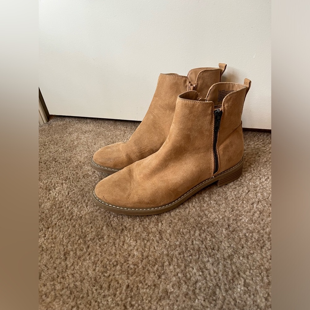 Tan nutral flat bootie